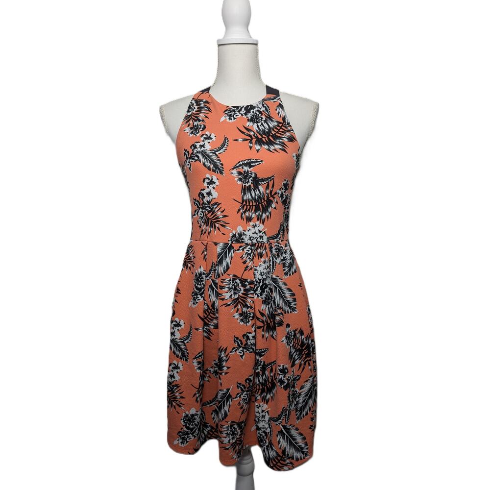 Women's Derek Heart Floral Black, White & Pink Dress Size M